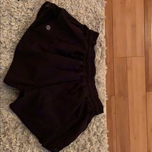 Lulu lemon hotty hot shorts 2.5 inch